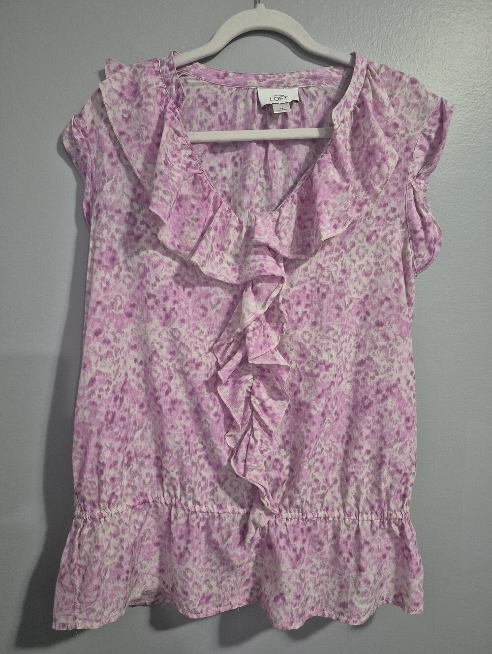 LOFT Pink Ruffle Front Cap Sleeve Blouse Medium